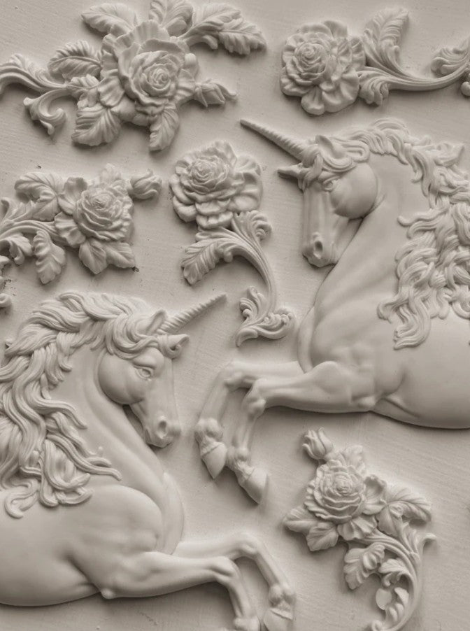 Unicorns IOD mould 6x10